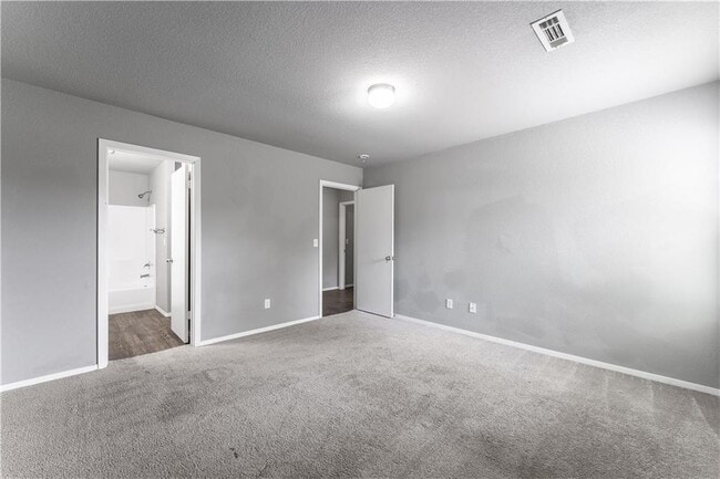 Building Photo - 242 N Marietta Wy