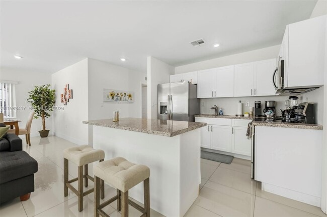 Building Photo - 1924 SW 20th St