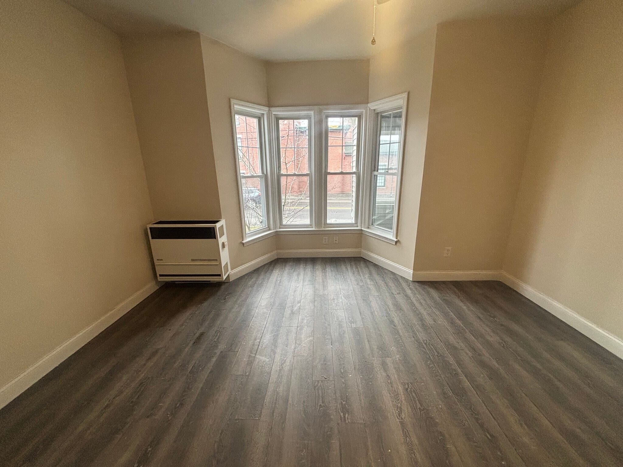 Building Photo - 253 Lisbon St