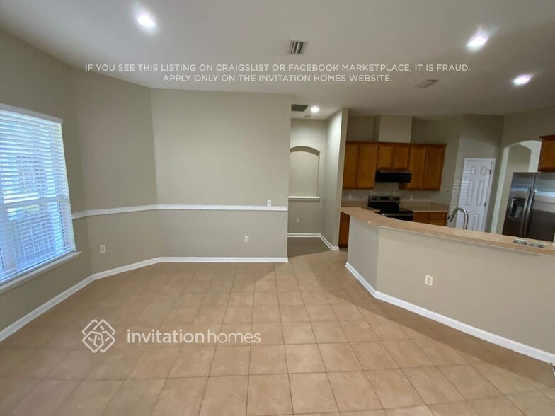 Building Photo - 833 Lord Nelson Blvd