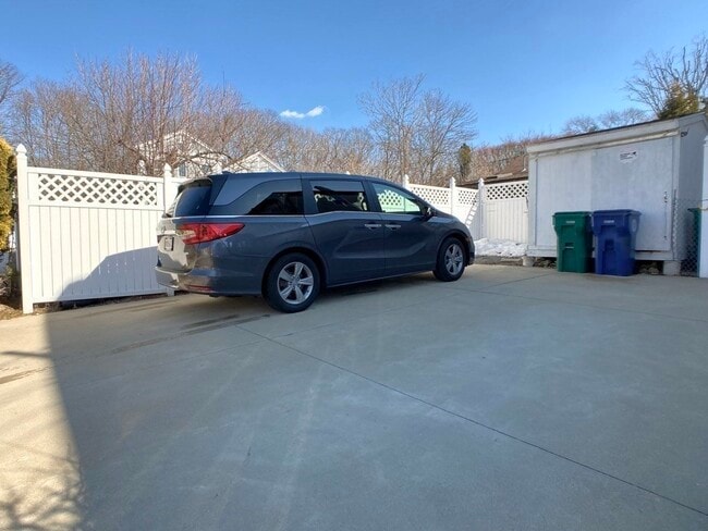 Building Photo - 124 Carlisle St