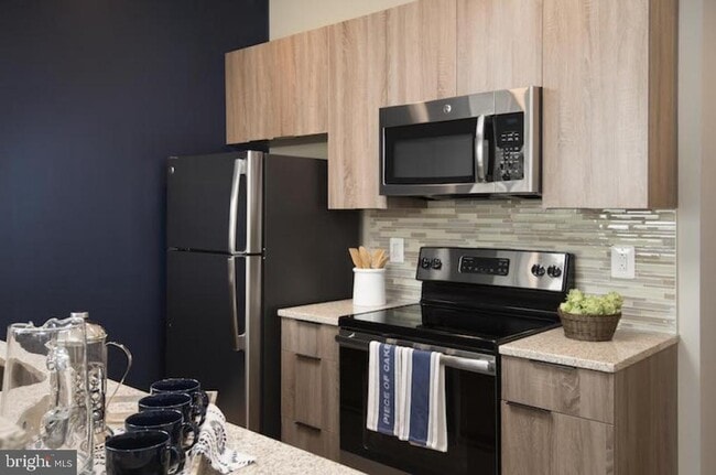 Building Photo - 218 Arch St