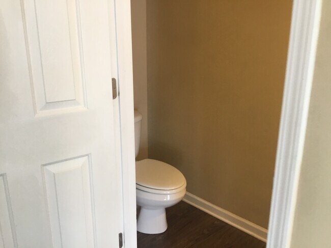 Building Photo - 378 Walden Ridge Ct