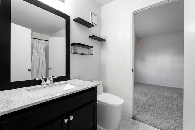 Building Photo - 8217 Diamond Star Ct
