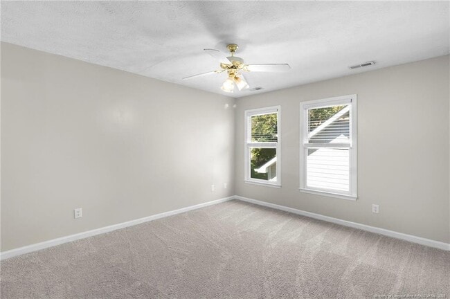 Building Photo - 324 Nettletree Ln