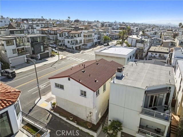 Building Photo - 132 1st Pl
