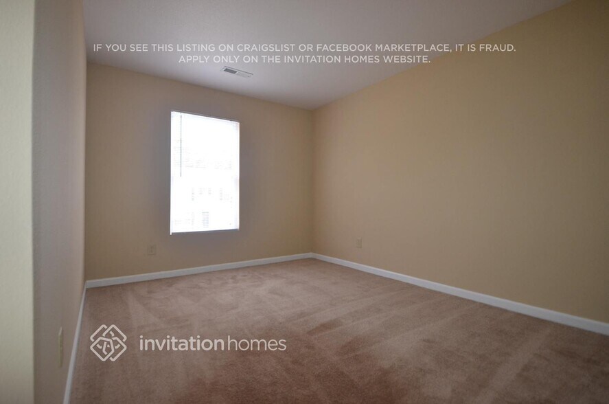 Building Photo - 256 Morning Dew Dr