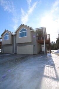 Building Photo - 3 Bedroom Wasilla Townhouse w/ Garage