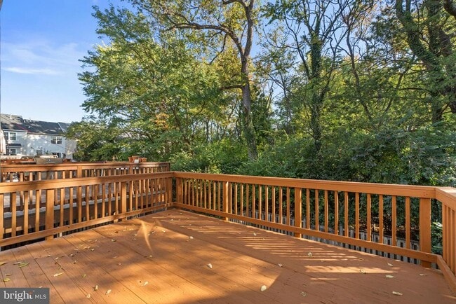 Building Photo - 111 Cavenrock Ct