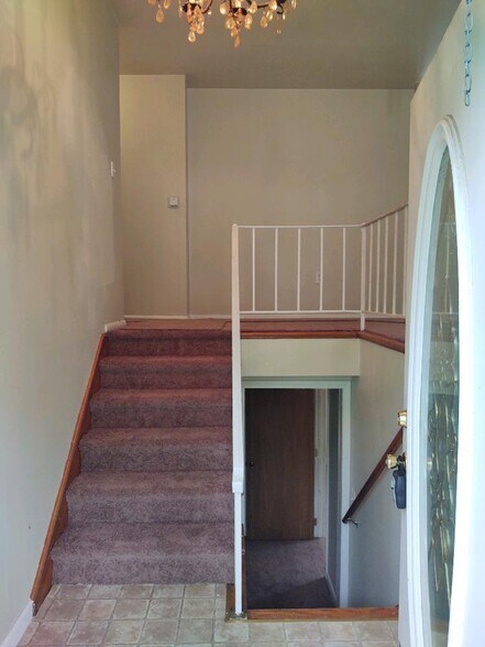 Building Photo - 1060 Fairwood Ave