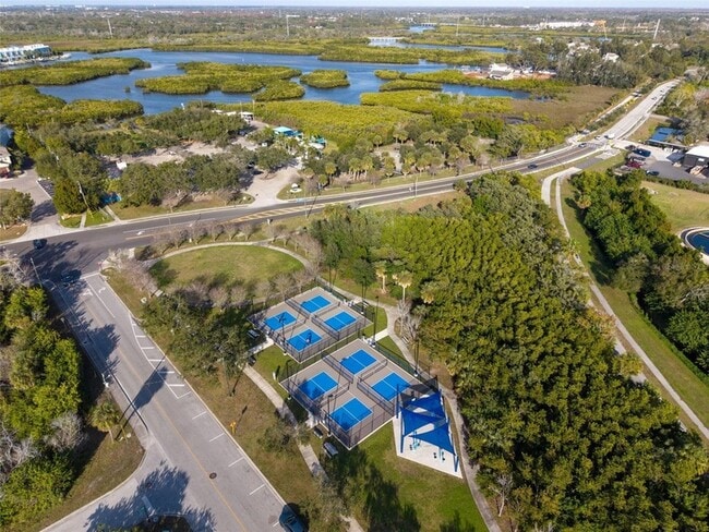 Building Photo - 103 W Park St