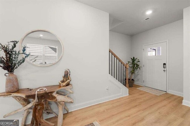 Building Photo - 29 Dew Drop Ln