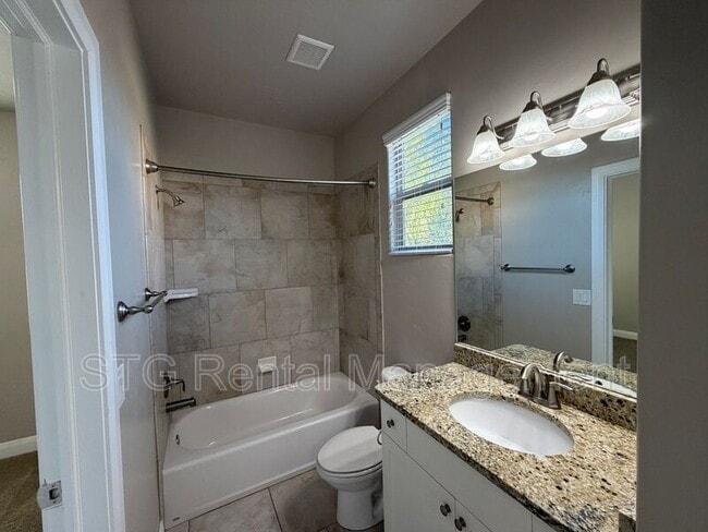 Building Photo - 469 E Barcelona Dr