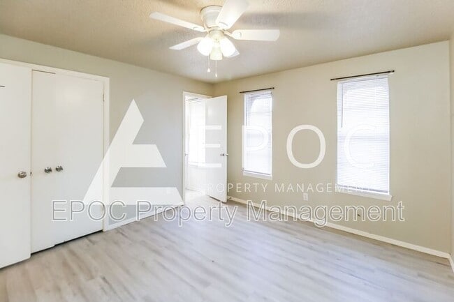 Building Photo - 5009 Brookdale Dr