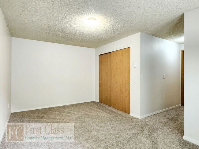 Building Photo - 4838 SW Murray Blvd
