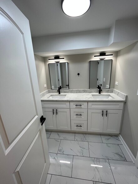 Bathroom #2 - 2249 W Iowa St