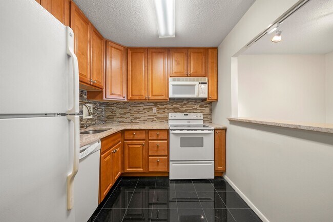 Building Photo - 7855 JFK Blvd E