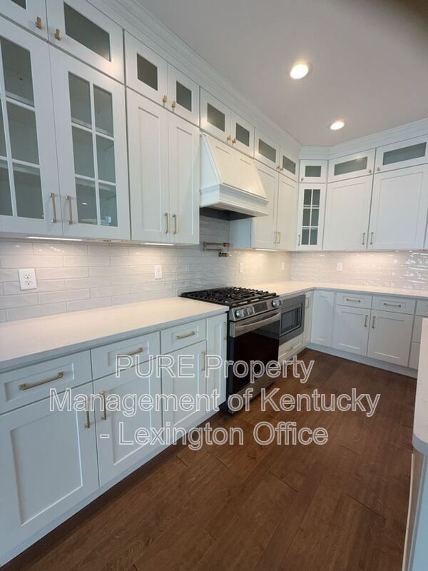 Building Photo - 1089 Squirrel Nest Ln