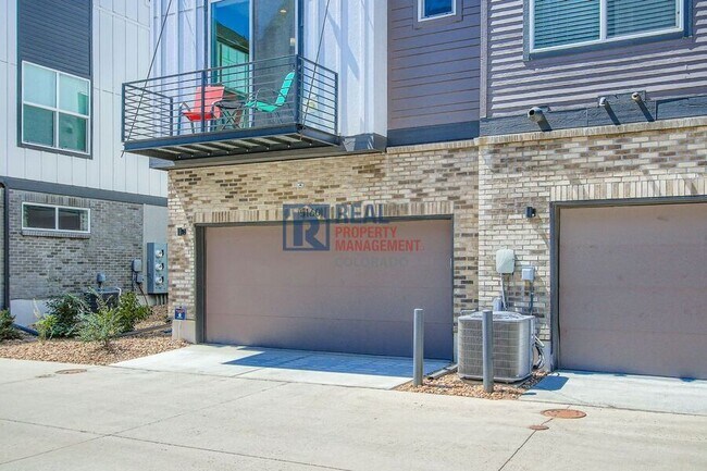 Building Photo - 5160 Ward Rd