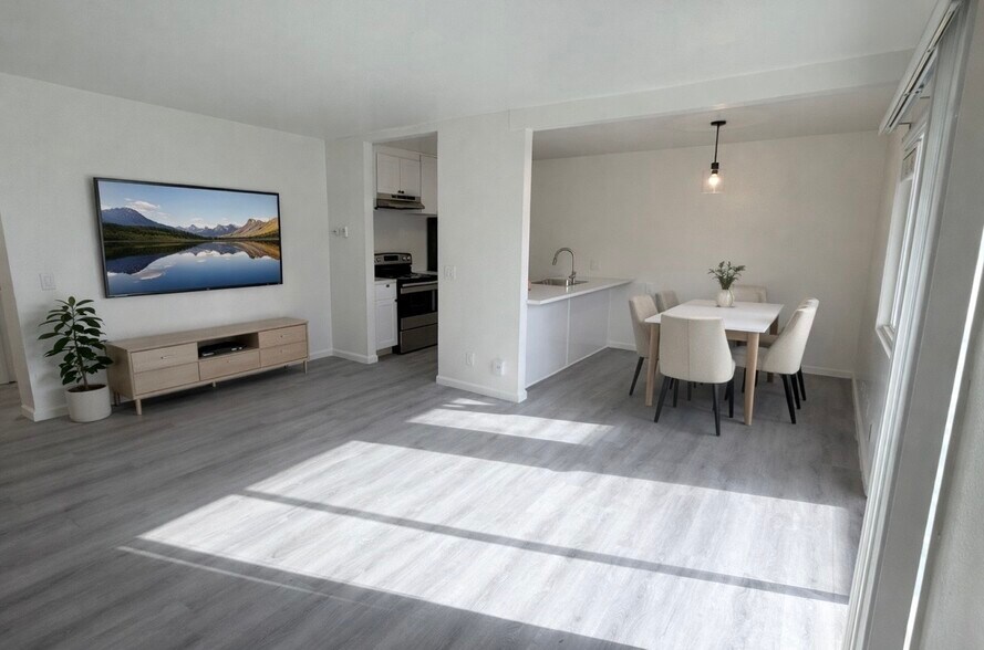 Building Photo - 6902 Mission Gorge Rd