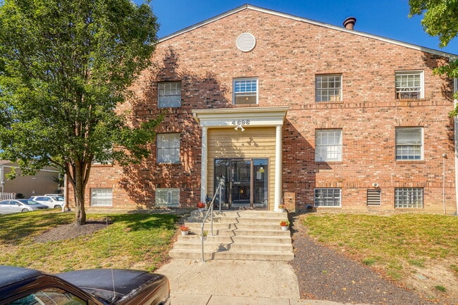Building Photo - 4696 Tarryton Ct S