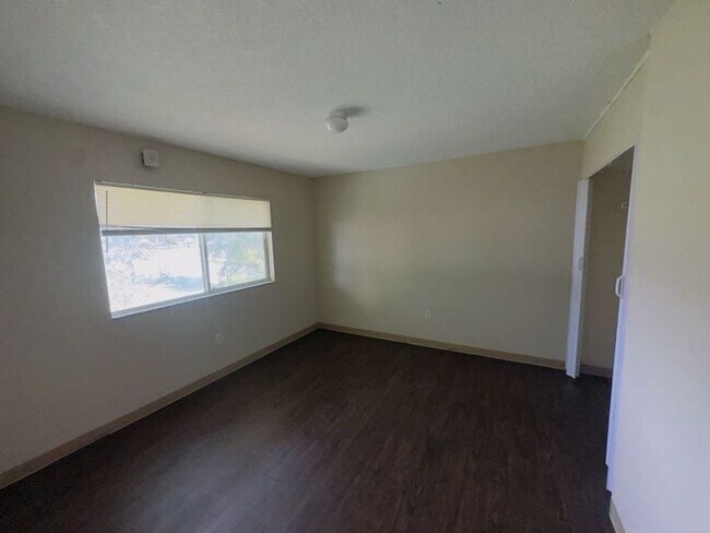 Building Photo - 3001 C.R. Smith St