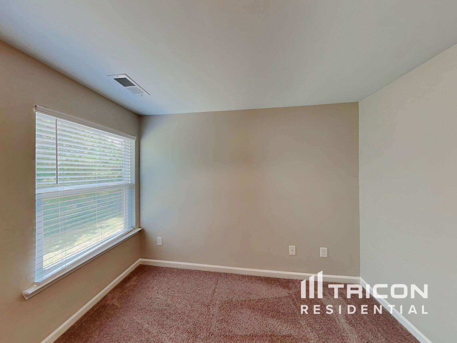 Building Photo - 55 Moss Way