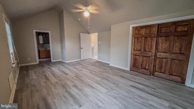 Building Photo - 28 S Lenola Rd