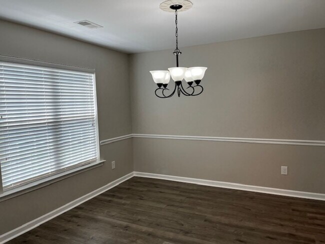 Building Photo - 336 Slate Dr