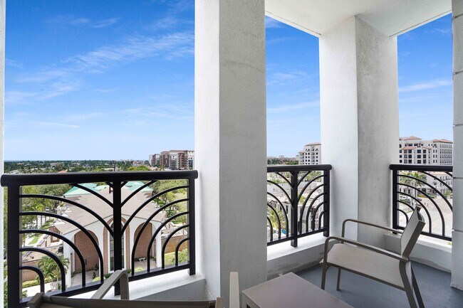 Building Photo - 155 E Boca Raton Rd