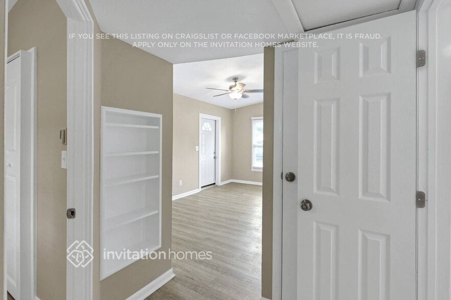 Building Photo - 5226 7th Ave N