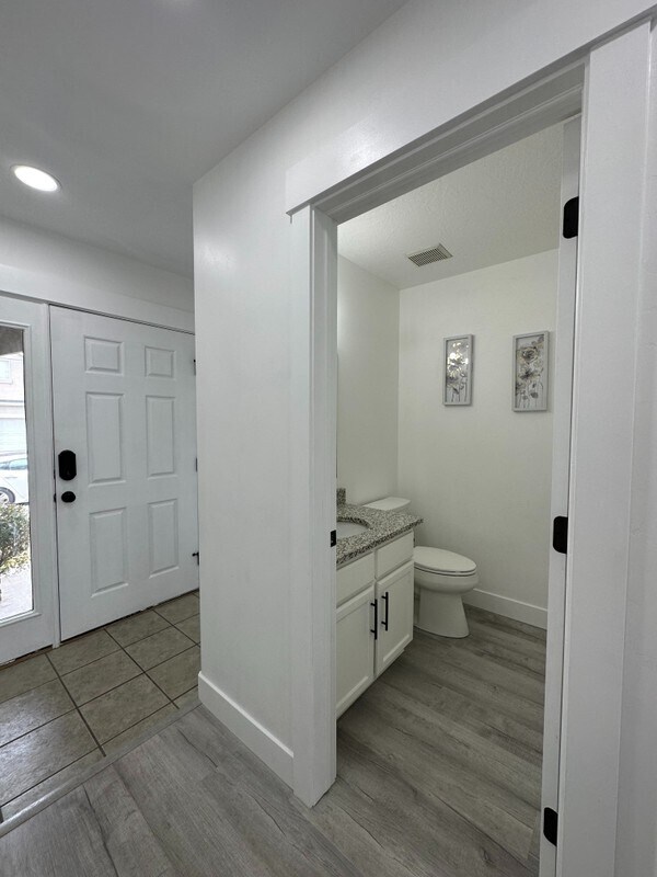 Building Photo - 1212 S 1410 E