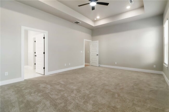 Building Photo - 500 Apollo Dr