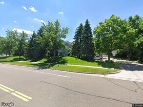 Building Photo - Great 2 Bed 1.5 Bath Townhome