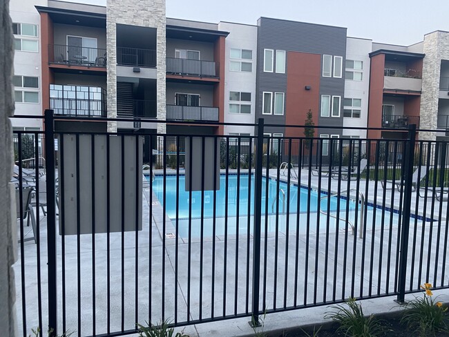 Pool - 875 S Depot St