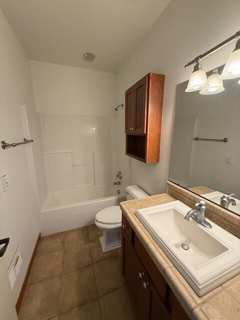 Building Photo - 6432 NE Melby Way