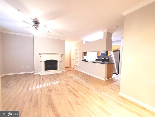Building Photo - 12112 Garden Grove Cir