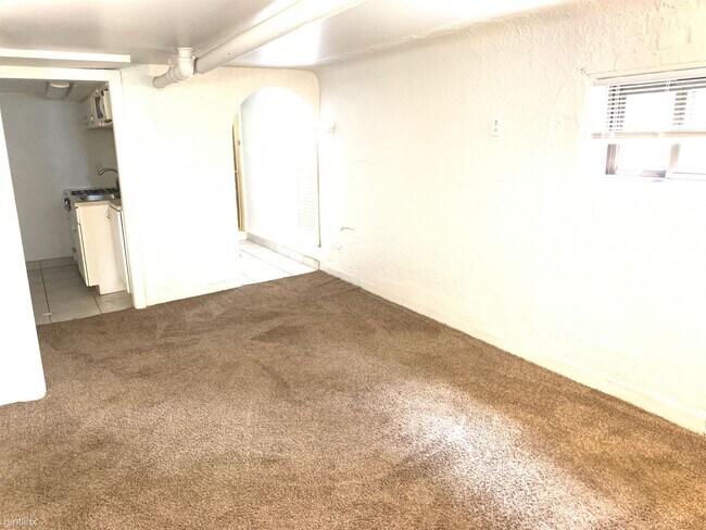 Building Photo - 404 Virginia Ave