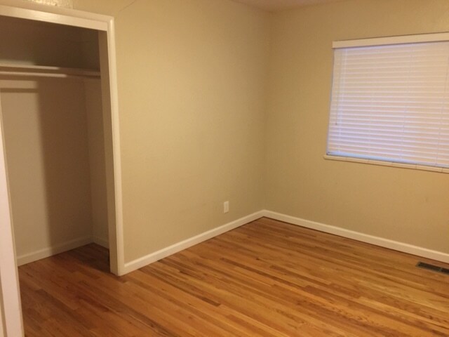closet 2 - 1440 Hillside Dr
