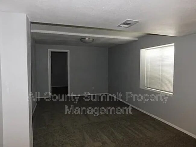 Building Photo - 3784 S Ceylon Way