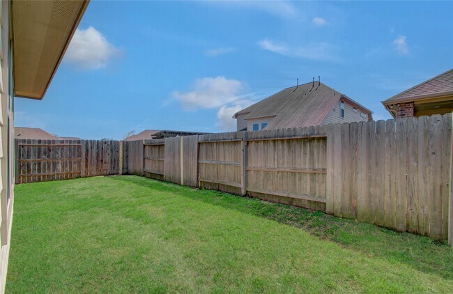 Building Photo - 32038 Quail Terrace Ln
