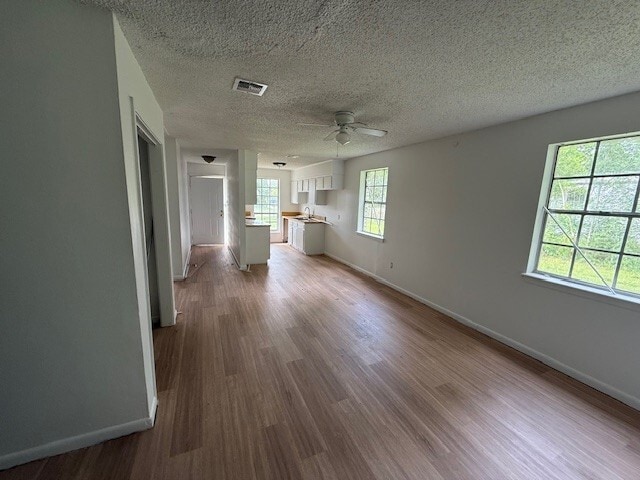 Building Photo - 300 Rials Dr