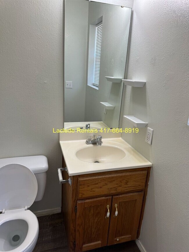 Building Photo - 3 BEDROOM 2.5 BATHROOM TOWNHOUSE FOR RENT
