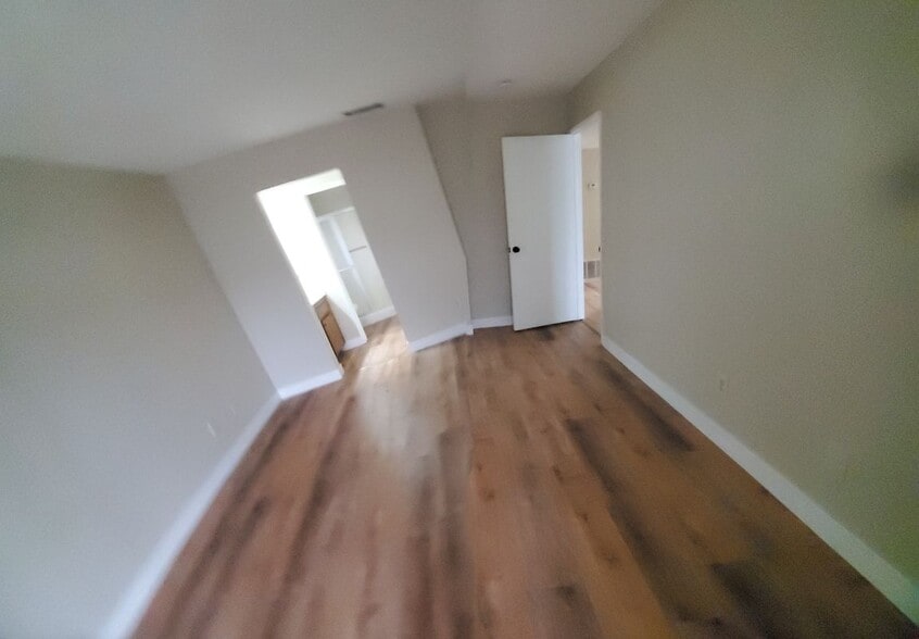 Building Photo - 1862 Pueblo Dr