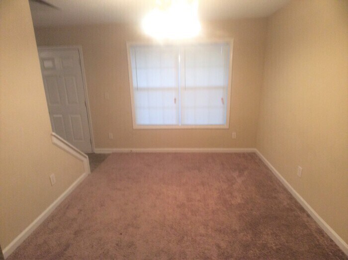 Building Photo - 3840 Cypress Pointe Dr
