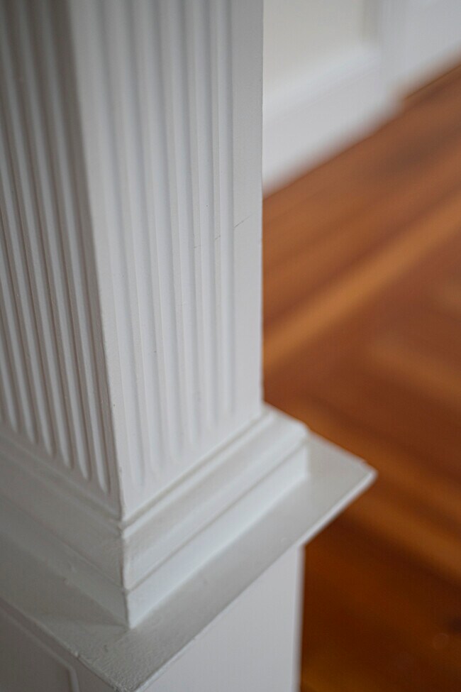 Building Photo - 5 Vale St