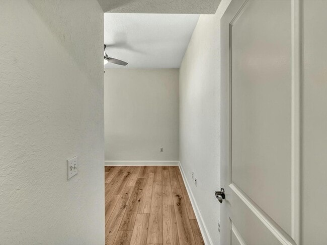 Building Photo - 1405 Renaissance Way