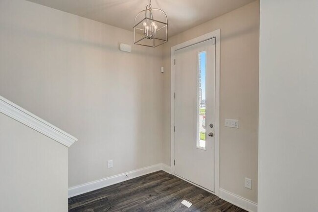 Building Photo - 1001 Lifford Ln