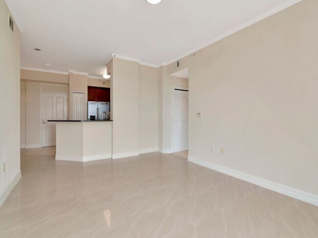 Building Photo - Waterfront Penthouse Living – Luxury 3 Bedroom / 2 Bath Condo on the Water