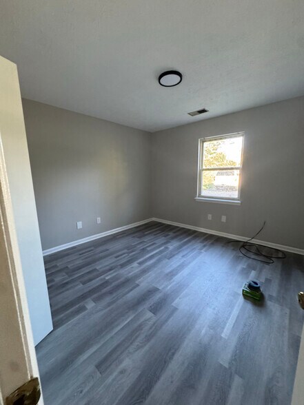Building Photo - 3712 Hacker Ct